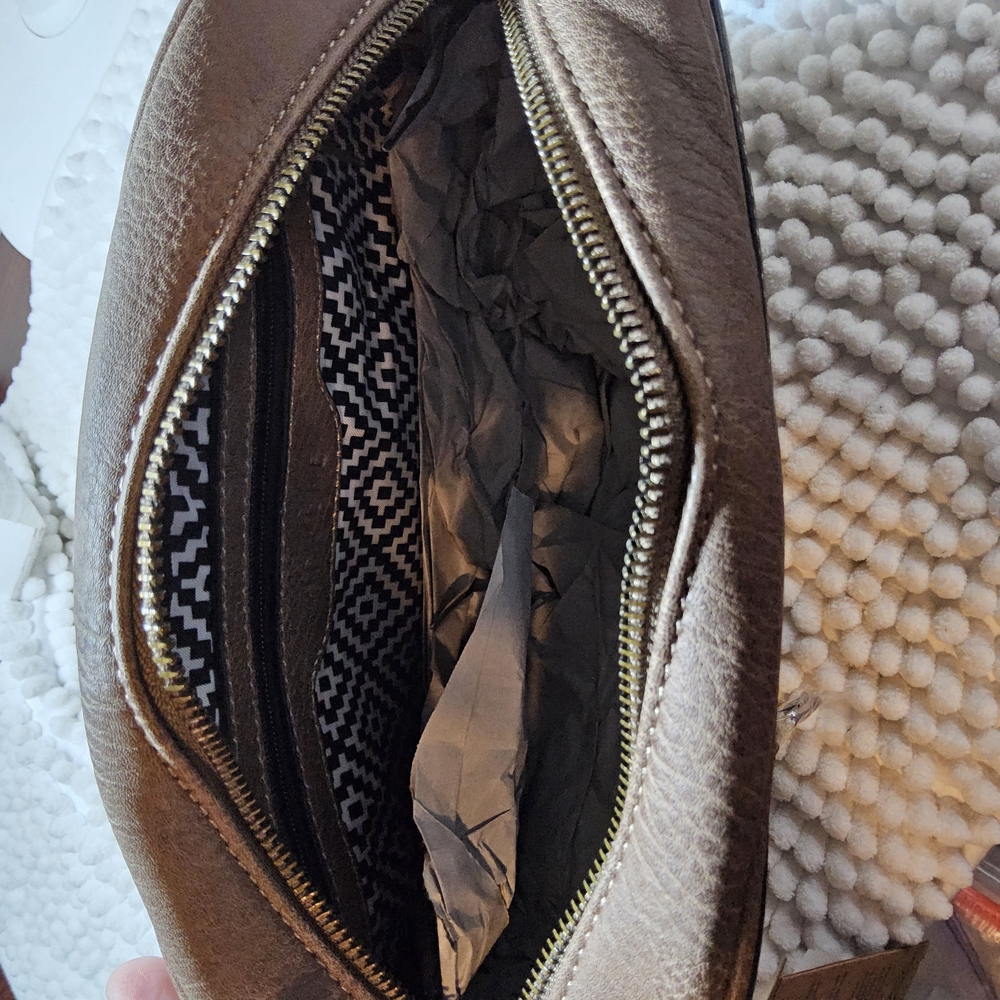 Ampere's Creations Vegan Leather Shitake Brown Crossbody Purse - Picture 2 of 14